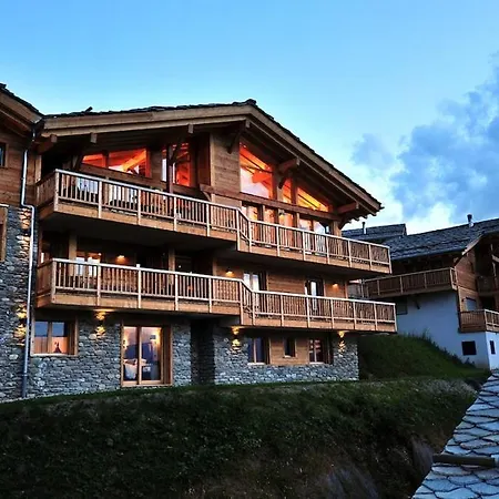 Luxury Sonas In Chalet *